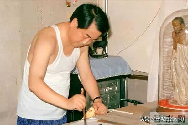 范曾露面回应，37岁徐萌近期产下独子，与54岁女儿断绝关系