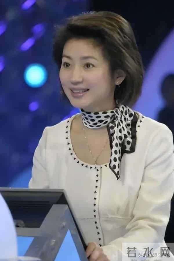 善恶终有报,从"央视一姐"到销声匿迹,57岁王小丫早已走上另一条路