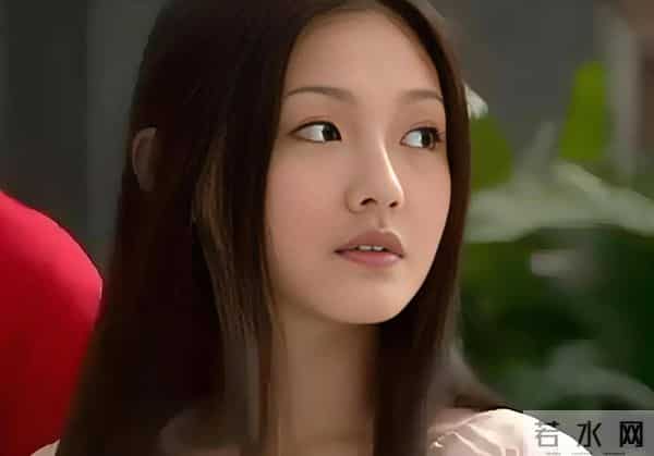 眼睛红肿、面色苍白,S妈状态引发网友担忧,原来她还没走出悲伤