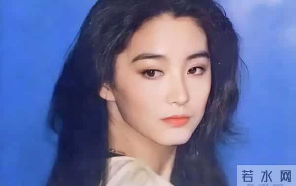 钱再多有什么用！林青霞奢华了一辈子，晚年竟然住进了“蟑螂屋”