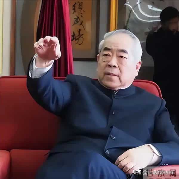 范曾露面回应，37岁徐萌近期产下独子，与54岁女儿断绝关系