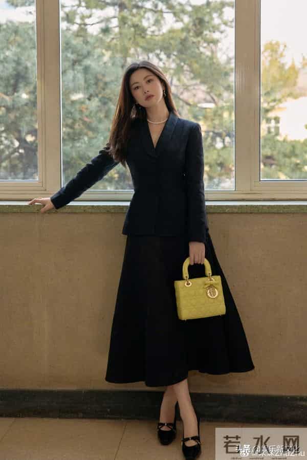 女明星造型有多重要?46岁章子怡前后3天判若两人,年轻10岁!