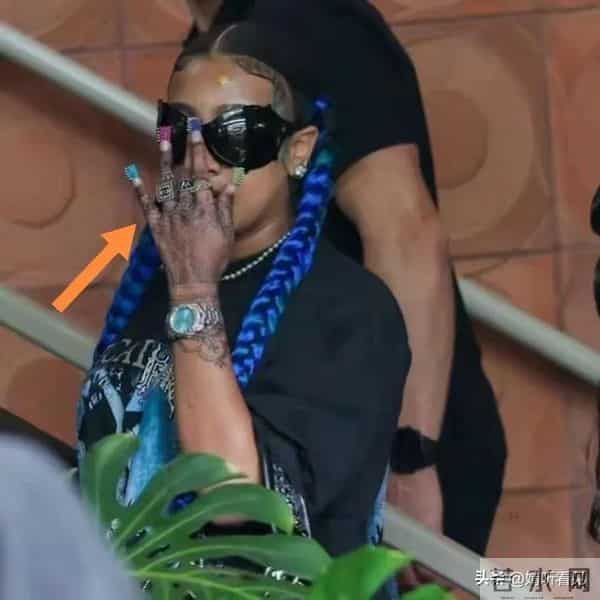 金卡戴珊都服气，坎爷的遗传基因太强大了！