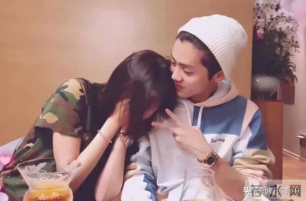 鹿晗"深夜买醉"1年后,再看关晓彤的处境,杨幂的话终于有人信了