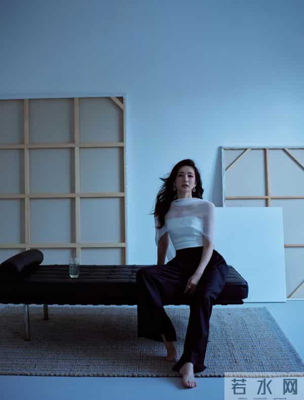 江疏影光脚美照，清冷美丽！