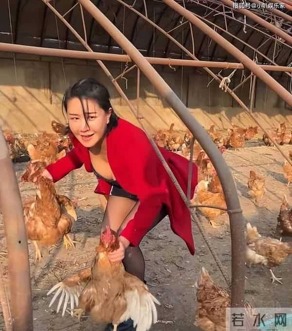 42岁香港艳星下嫁山东农村，曾不雅照满天飞，现状曝光，她后悔吗