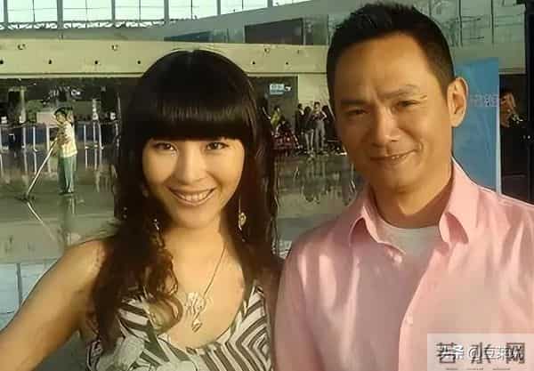 16年前，曾在爱妻葬礼上哭到昏厥，永不再娶的果靖霖，如今怎样了