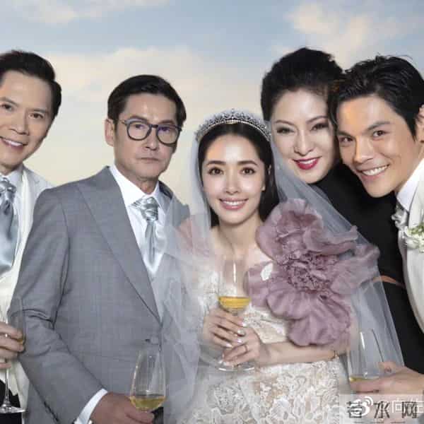 豪门不养“傻白甜”！郭碧婷6年婚姻分居4年，一句话暴露家庭地位