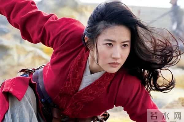 国内挣钱国外花？被金鹰奖"除名"的刘亦菲，终是为母亲的糊涂买单