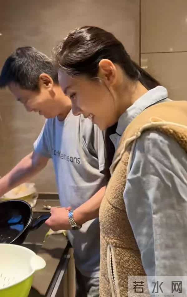 于晓光也没想到，远嫁中国8年的秋瓷炫，竟走上了另一条上坡路