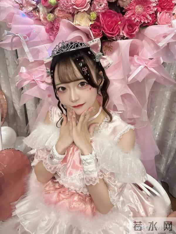 日本超人气偶像被曝偷偷在男士美容院工作，惨遭开除