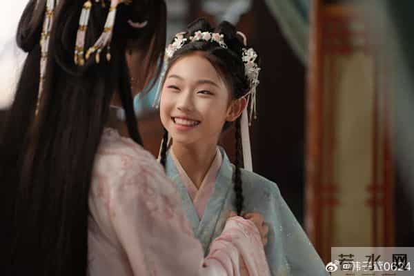 新潮观鱼:濮存昕晒外孙女演短剧引争议,“星N代”为何屡屡招人烦?