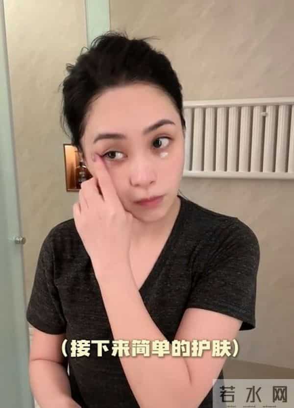 阿娇公开卸妆过程妆前妆后差异，绝美神颜惊艳网友：卸掉了灰尘
