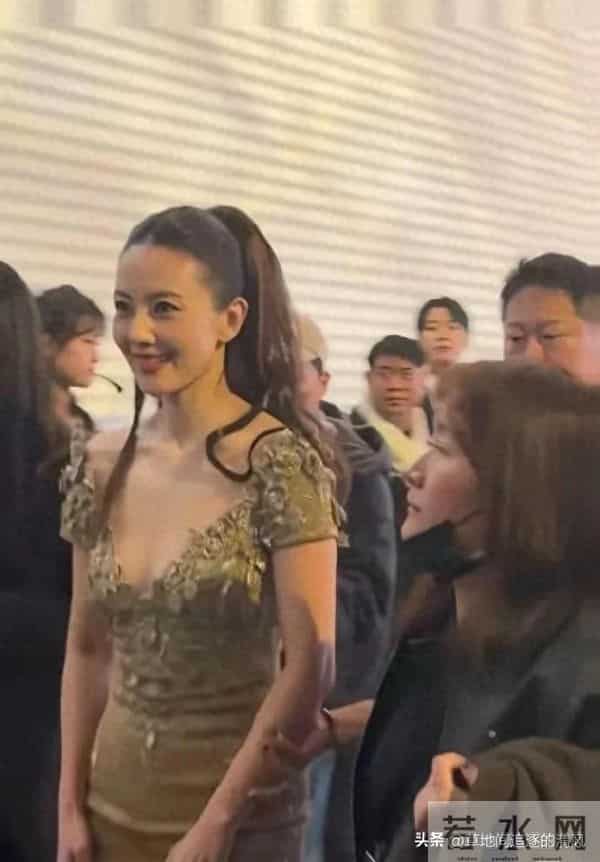 高圆圆这发量是真实的吗！羡慕了，法拉利老了还是法拉利！