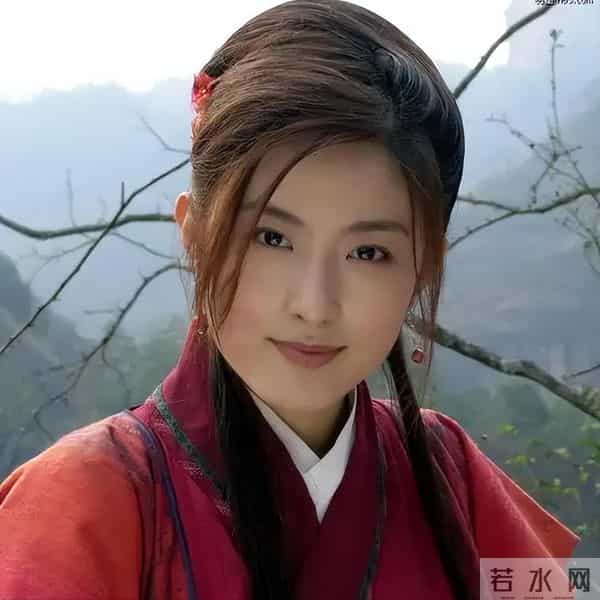 唐嫣大学室友兼伴娘!出道21年戏红人不红,42岁未婚引争议