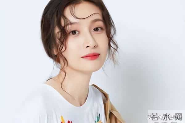 她明明比吴越漂亮，也比曾黎年轻，可于和伟2次合作都没让她火