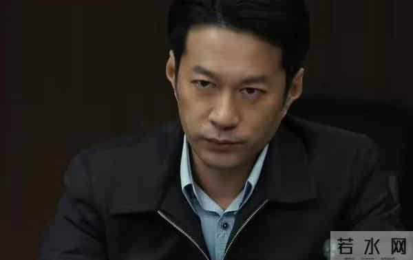 黄渤没说错,53岁未婚,为尽孝定居青岛的谭凯,已走上另一条大道