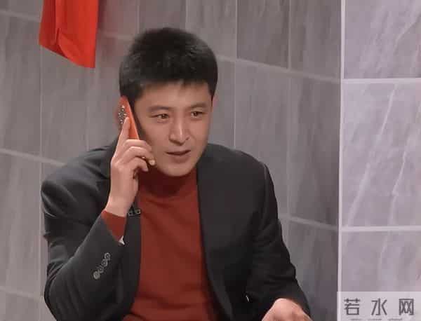 明着吃软饭?多次上春晚竟然全是老婆的功劳,结婚多年被拿捏死