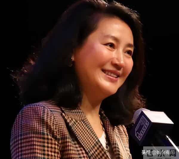 善恶终有报,从"央视一姐"到销声匿迹,57岁王小丫早已走上另一条路