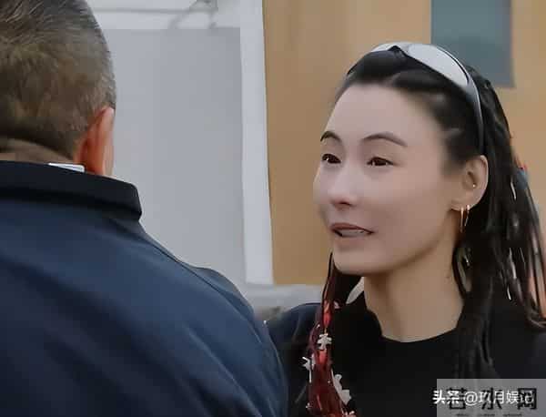 法庭之上崩溃大哭的张柏芝,当众大喊:不公平,所有东西都是假的