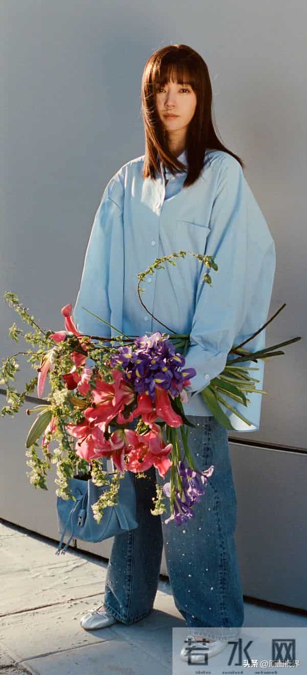 红气养人——卫诗雅时尚写真大图