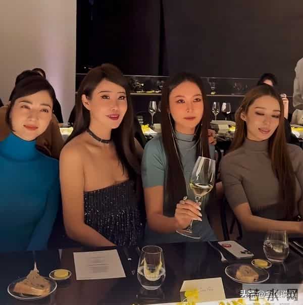 北京酒会太真实，吉娜"假胸"尴尬，娜然脸肿胀，秦舒培一脸男相