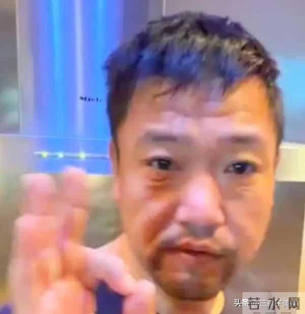 贾冰北京房子曝光,墙面斑点掉皮没高档家具,大铁锅做饭很接地气