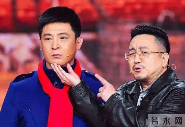 明着吃软饭?多次上春晚竟然全是老婆的功劳,结婚多年被拿捏死