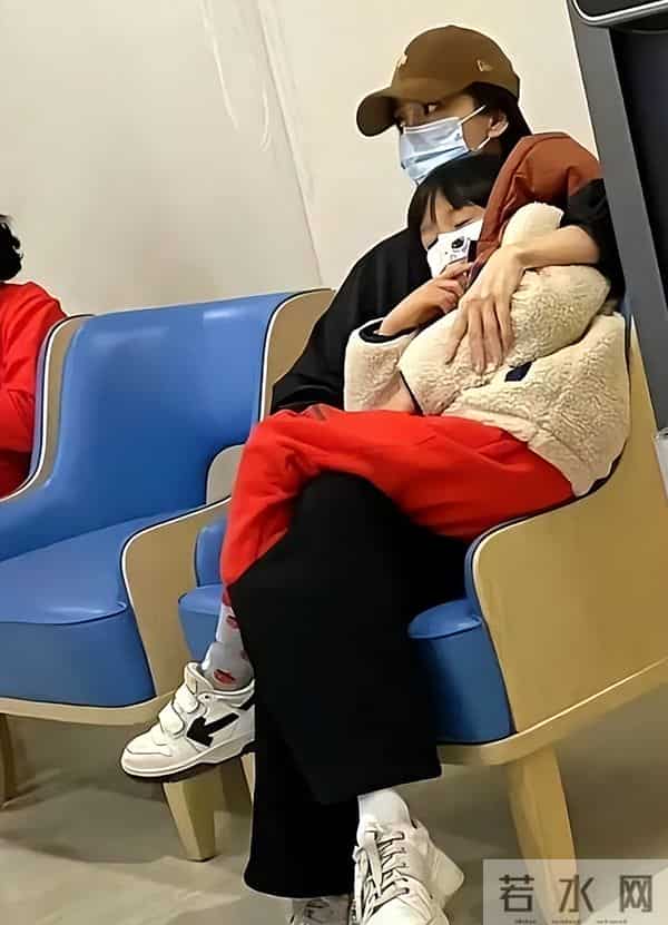 离婚4年后，杨颖被曝出恋情“新瓜”，原来最不体面的是黄晓明！