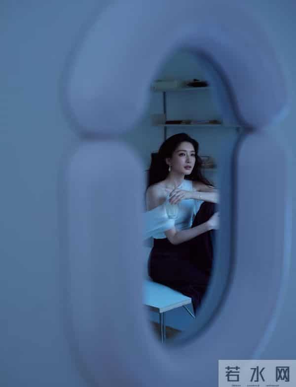 江疏影光脚美照，清冷美丽！