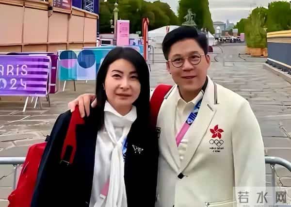 正式官宣！45岁霍启刚又升职了，级别很高，妻子郭晶晶的话全应验