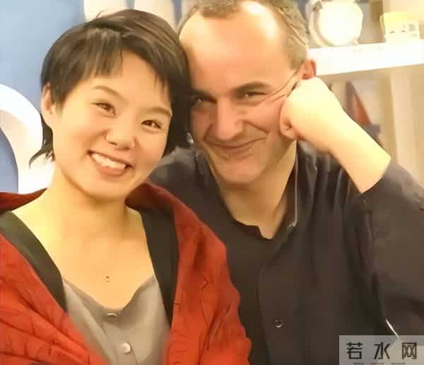 龚琳娜自曝离婚真相:搂着睡了20年,却等来丈夫新交的“女朋友”