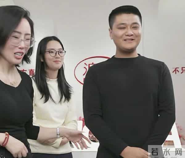 朱进7点直播黑粉频出 品牌方翻脸正面回怼 双胞胎弟小号曝光还在黑