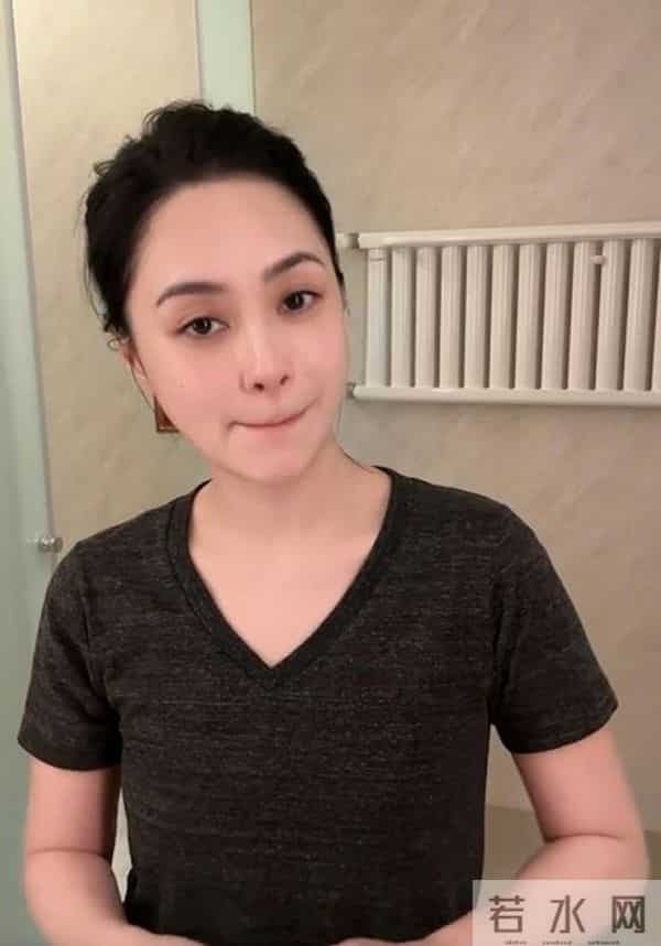 阿娇公开卸妆过程妆前妆后差异，绝美神颜惊艳网友：卸掉了灰尘