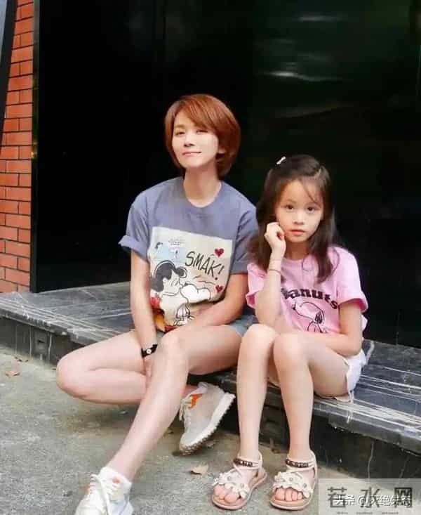 陈思诚爱惨了她，王凯迷恋着她，41岁成单亲妈妈却活成了人生赢家