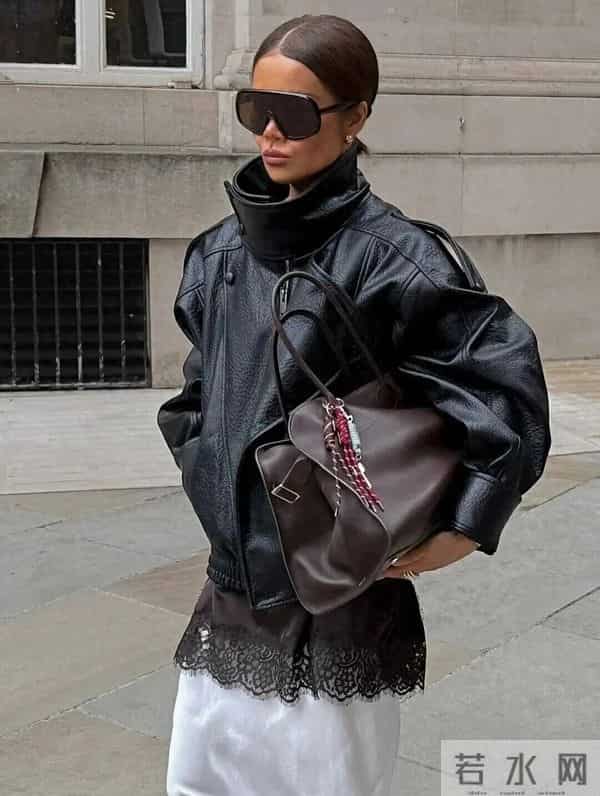 30万分手费vs3000万求婚钻戒：一个前妻的修养