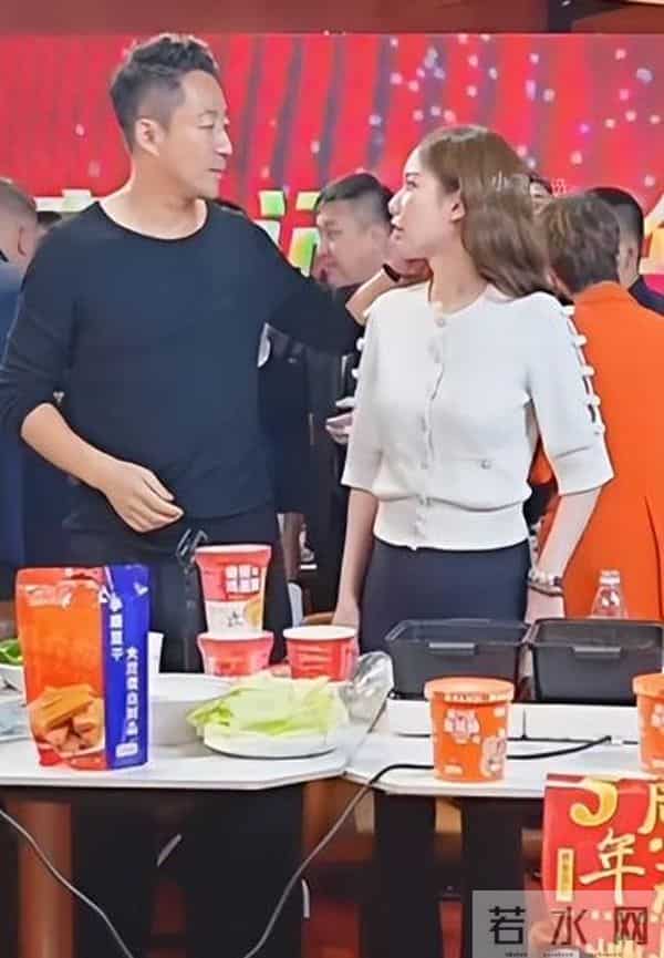 马筱梅6月孕肚曝光!只睡4小时坚持直播太拼命,员工透露胎儿性别