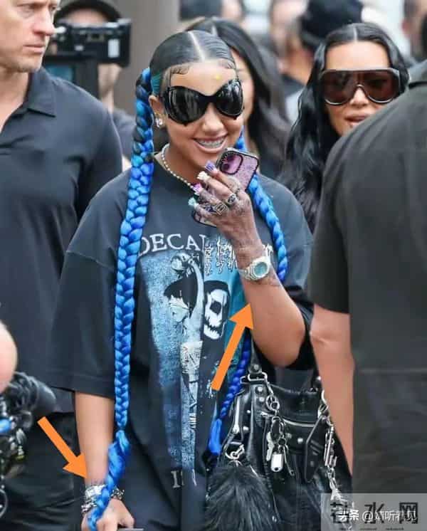 金卡戴珊都服气，坎爷的遗传基因太强大了！