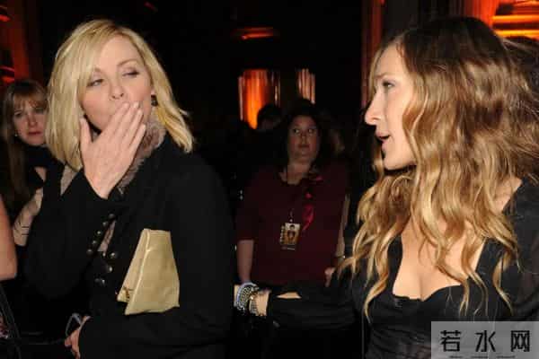 我们最爱的她69岁四婚嫁小14岁帅哥,活得爽全因这句顶级信条