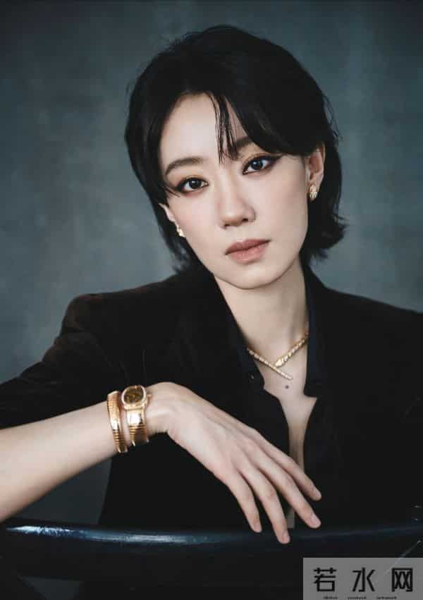 张小斐大长腿细高跟,身材健美!