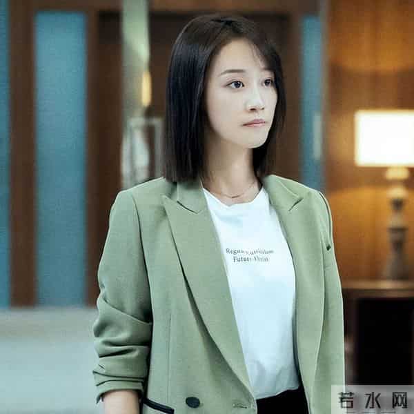 分手6年后，蓝盈莹高调官宣喜讯，早已成为曹骏高攀不起的存在