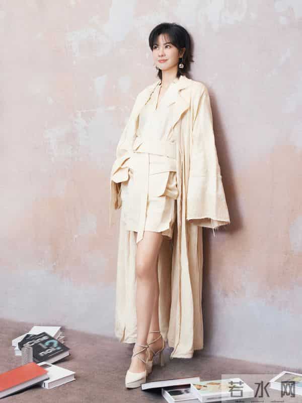 女明星,郁可唯的美脚