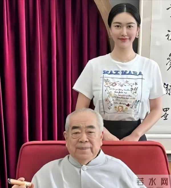 87岁范曾老来得子!发文与女儿继子断亲,亿万身家交现任妻子打理