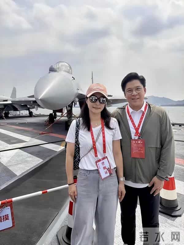 霍启刚连任,让大家刮目相看,郭晶晶眼光真不错