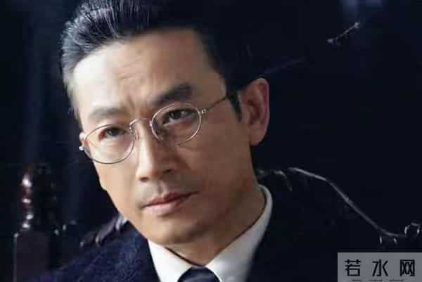 原来他俩是一家人,父亲两获飞天奖是老戏骨,儿子年近50是演技派