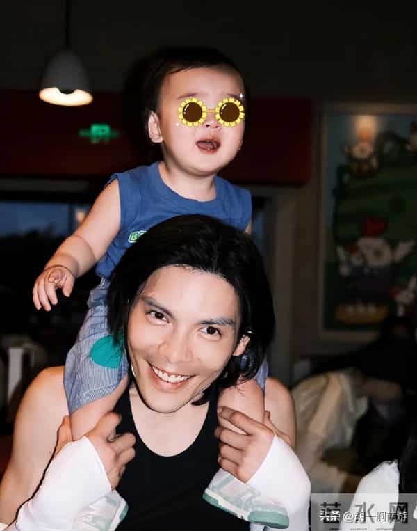 离谱！不到2天连曝仨瓜，长期分居只在乎娃、断绝关系、被约谈