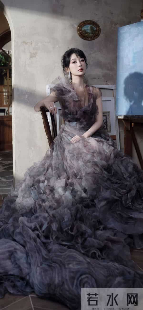 杨紫,薄纱写真,简直美得有点过分了