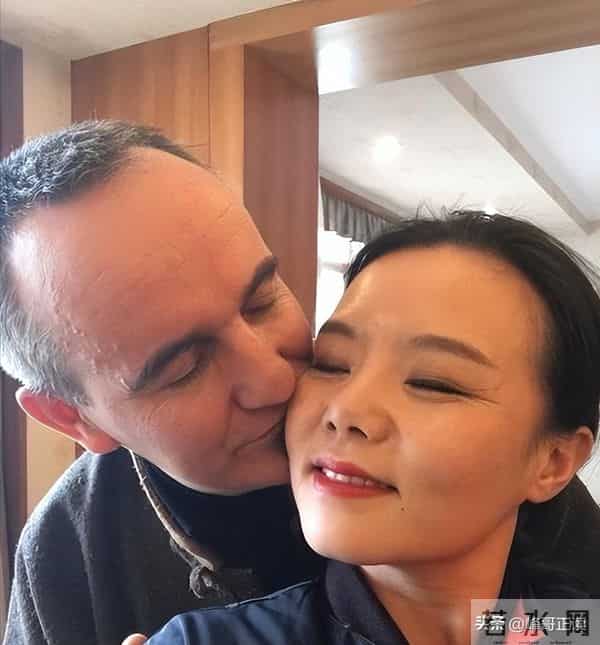 离婚1年，老锣和新欢恩爱 只有二儿子心疼龚琳娜，看来杨幂没说错