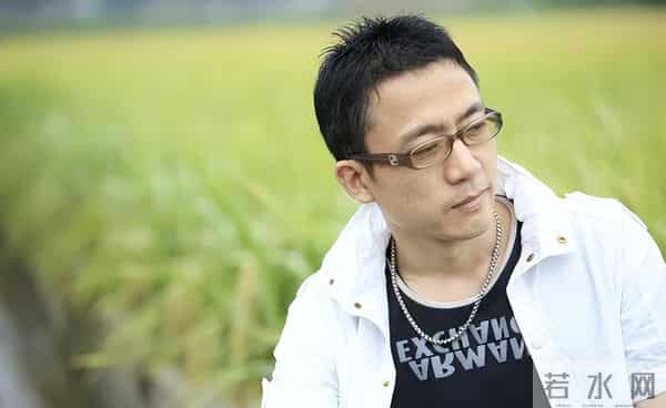 写歌30年穷困潦倒，前妻失望选择离婚，谁料51岁靠一首歌一夜成名