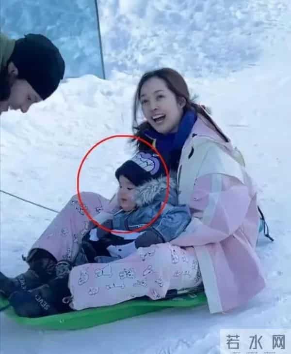 豪门不养“傻白甜”!郭碧婷6年婚姻分居4年,一句话暴露家庭地位